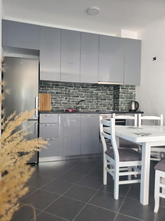 Apartments Big Family Dıraç Dış mekan fotoğraf
